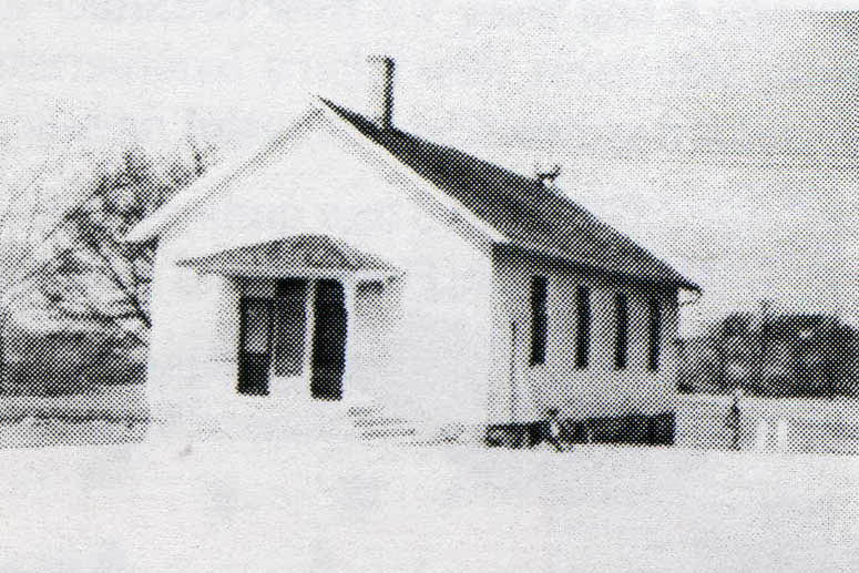 Ashippun / School History